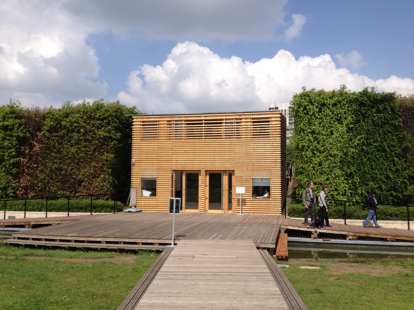 face avant pavillon OAG haute def